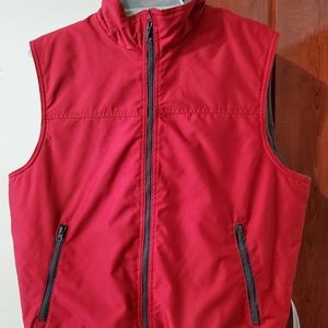 Men's vest. Red. Size M